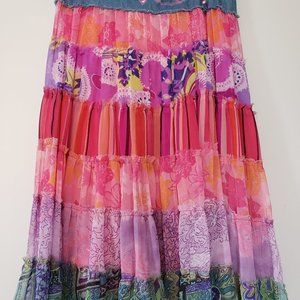 BOHO Skirt  Sz. LG.   Gently Used